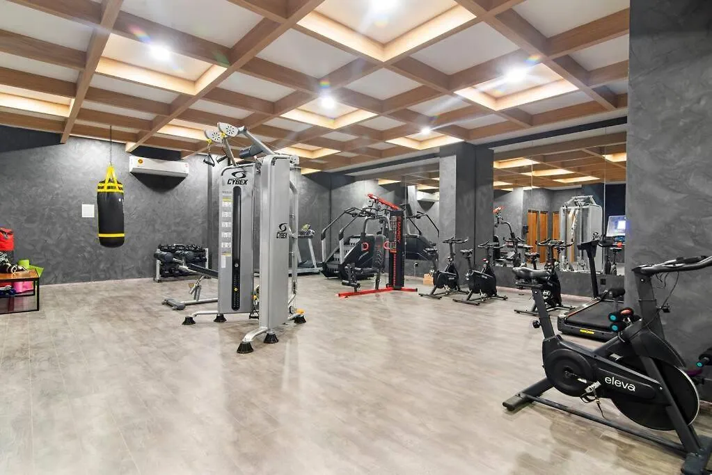 툴룸 Penthouse With Pool And Chic Decor 아파트